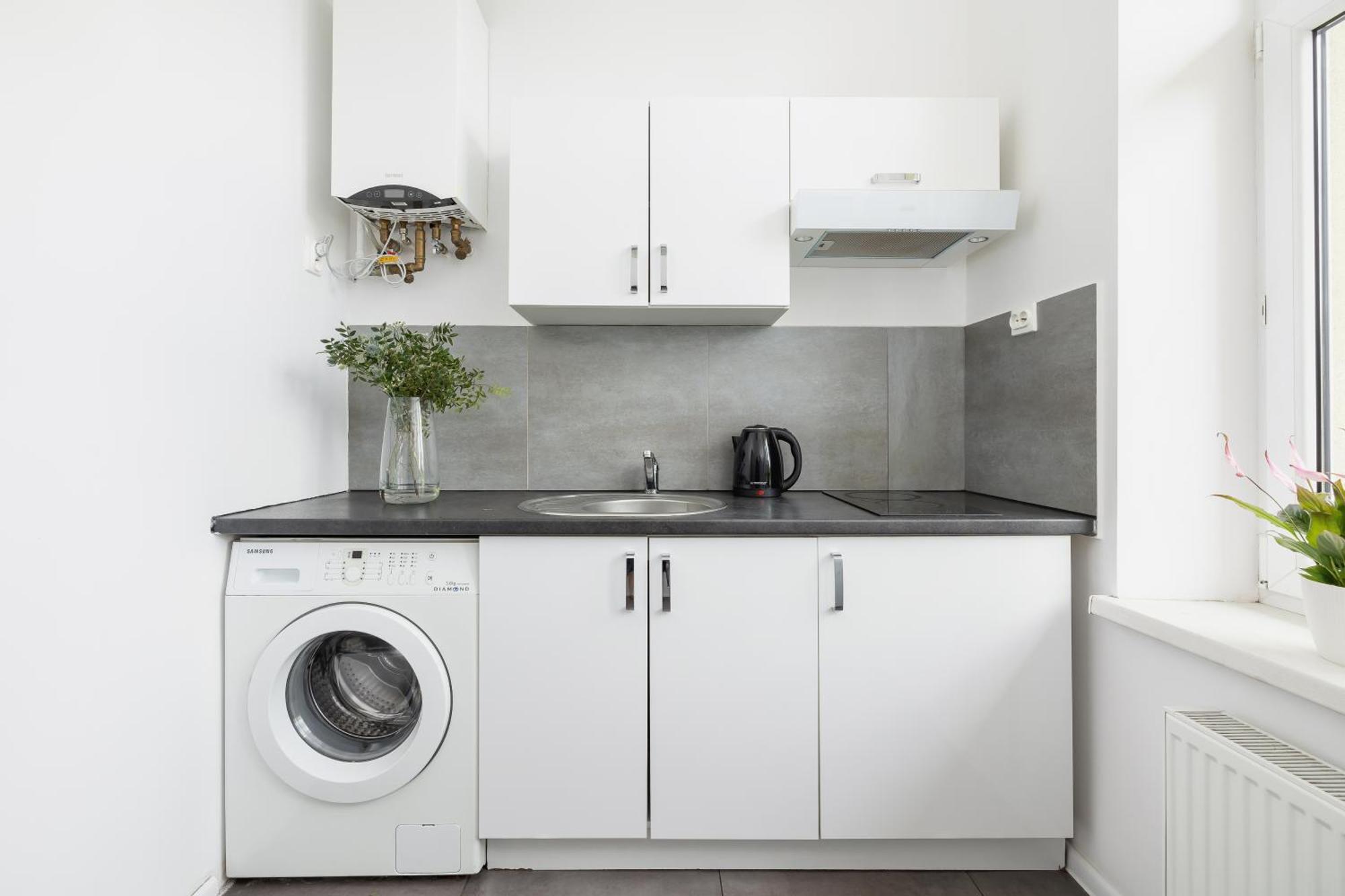 1-Bedroom Apartment With Balcony - Dluga 65 — Zdjęcia 3
